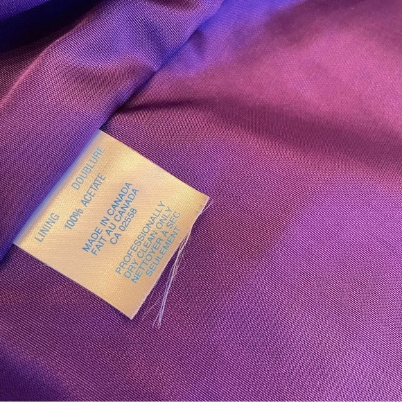 💜 Vintage Woman’s Danier Suede Purple Coat - Size Medium 💜 - Picture 9 of 12
